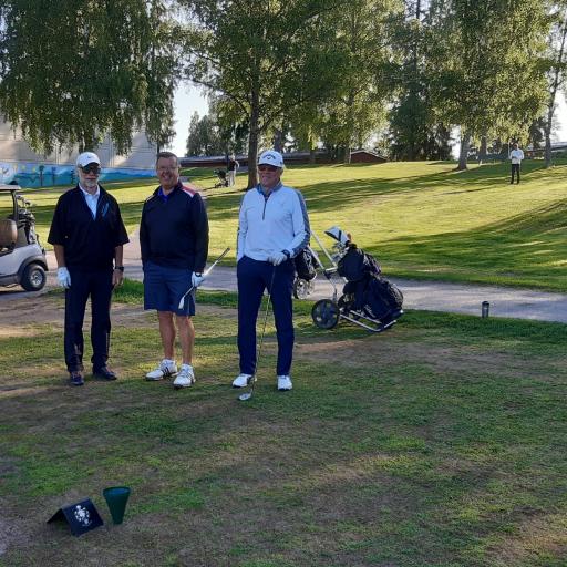 M70 Tourin kisan avasivat v. John Melin/ Muurame, Alpo Mäntykorpi/Lakeside, Jukka Mattila/Loimijoki. Pelaajia 107.