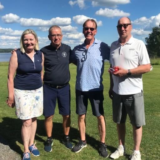 Kolmoseksi ylsivät Gina Vasama, Esko Hippeläinen, Heikki Turtiainen ja Juha Valve.