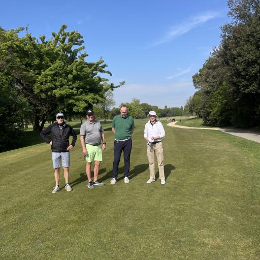 Ykkösviikkolaisten ensimmäinen peli Golf della Montecchiassa alkamassa
