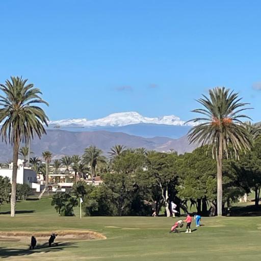  Taustalla Sierra Nevada