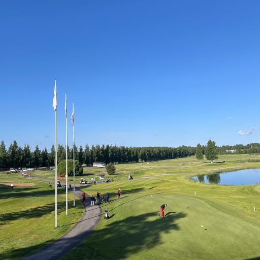 Hartola Golfin kaunis kenttä aamutuimaan
